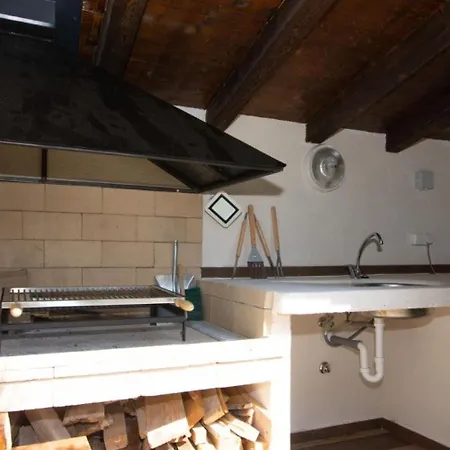 House Stone House With Jacuzzi Casa de Férias