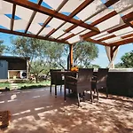 House Stone House With Jacuzzi Vikendica Lukoran